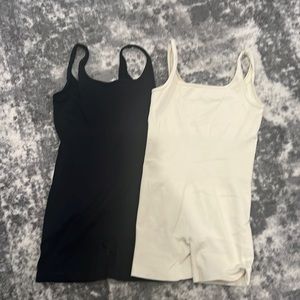 Size large ribbed biker short jumpers